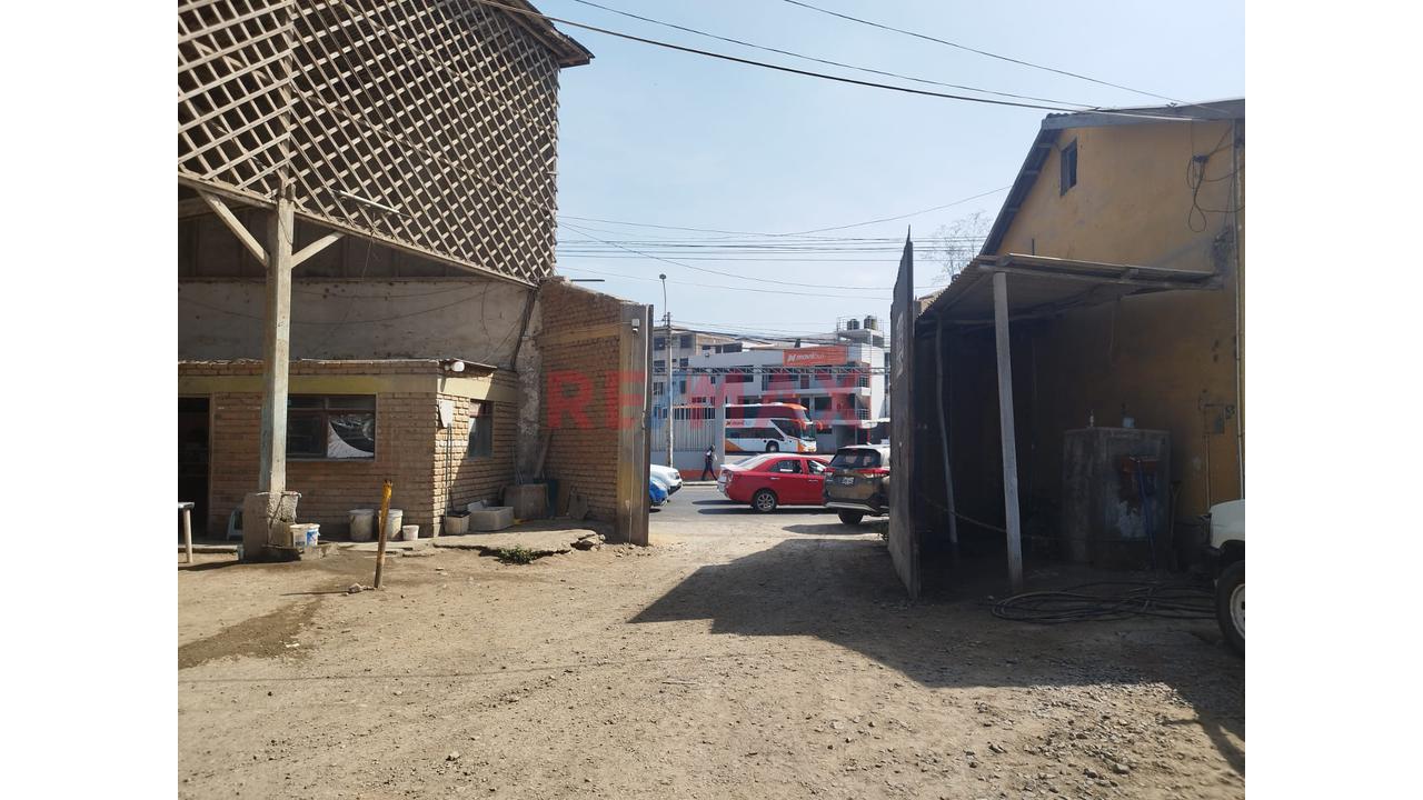 Venta De Terreno 3,222.66 M2 En Av. Bolognesi Con Av. Santa Victoria — foto 2