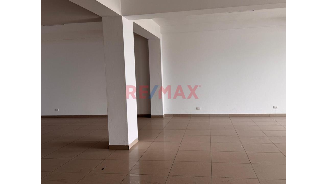 Se Alquila Local Comercial De 160 M2 Ate Con La Molina - 6