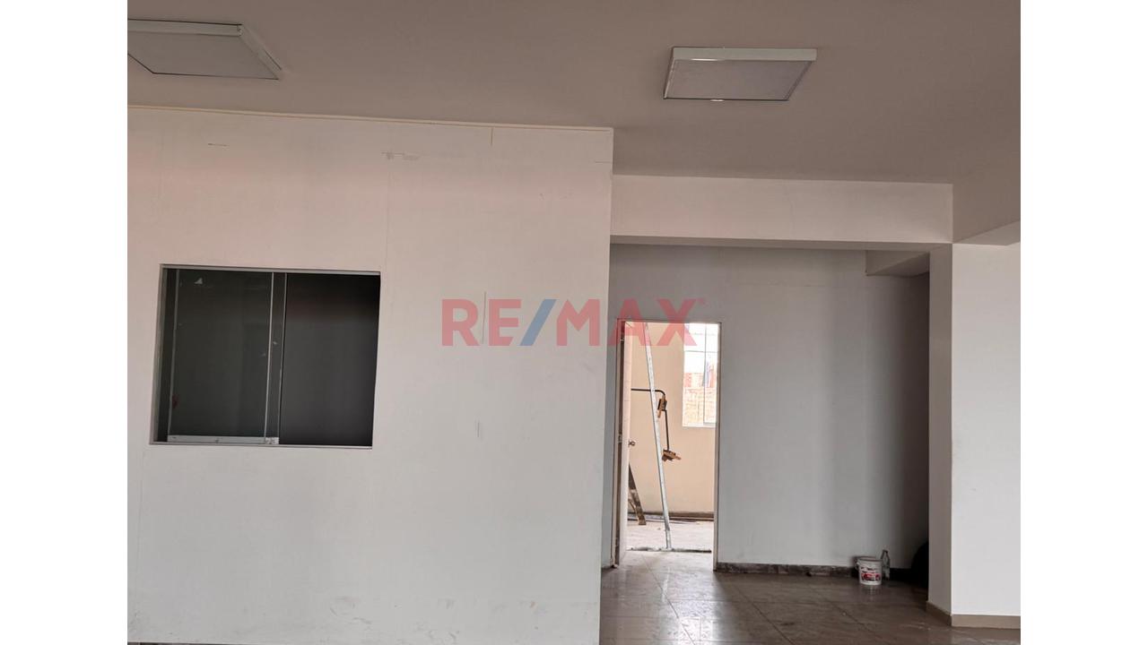 Se Alquila Local Comercial De 160 M2 Ate Con La Molina - 8