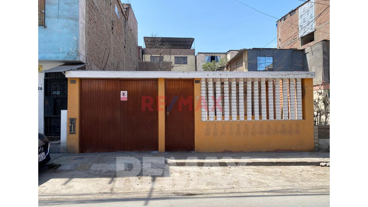 Se Vende Casa Como Terreno En San Juan Miraflores - 19