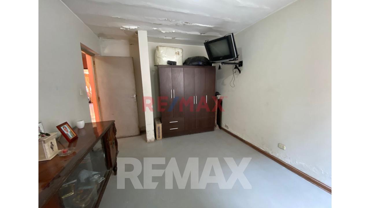 Se Vende Casa Como Terreno En San Juan Miraflores - 7