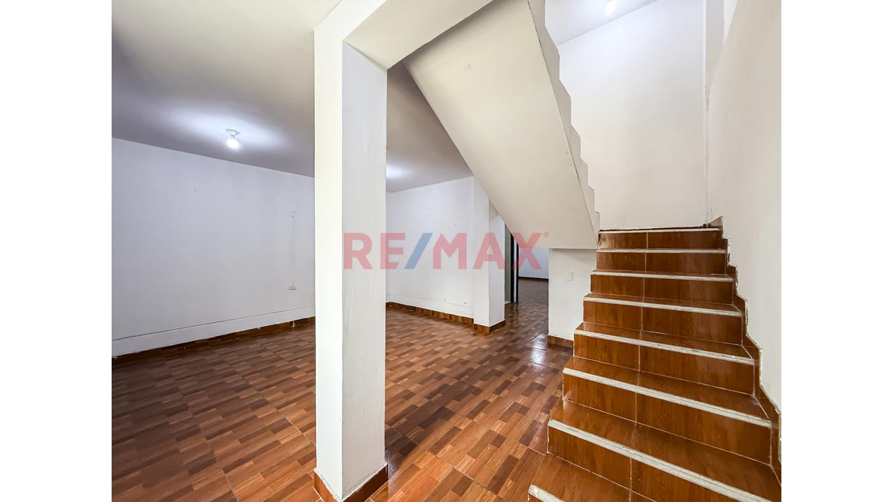 Vendo Hermosa Casa Con Buena Ubicacion Callao Marquez — foto 3
