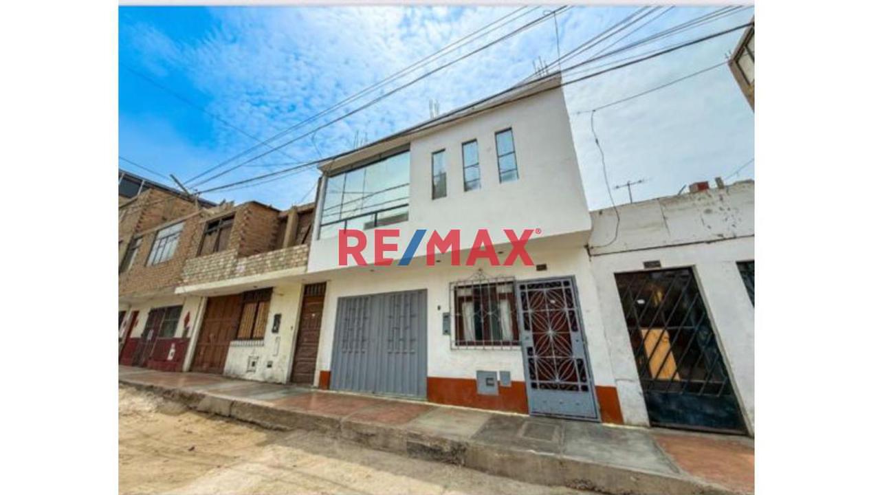 Vendo Hermosa Casa Con Buena Ubicacion Callao Marquez