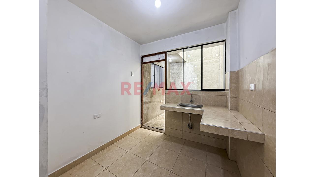 Vendo Hermosa Casa Con Buena Ubicacion Callao Marquez — foto 8