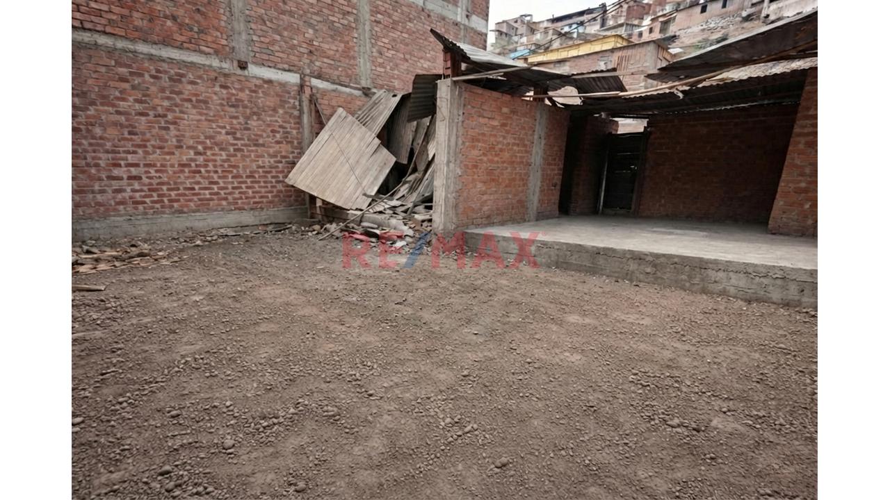 Casa en Venta ubicado en Mz.g Lt. 18 Asent.h Jose C.mariategui V Etapa Iii Zona Casa en Venta ubicado en Mz.g Lt. 18 Asent.h Jose C.mariategui V Etapa Iii Zona