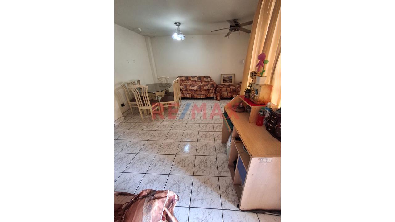 Se Vende Casa 2 Pisos Pedro Miotta, Sjm — foto 12