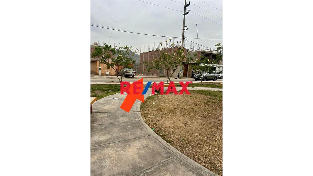 Vendo Terreno Urbanización El Derby Carabayllo Frente A Parque - 1