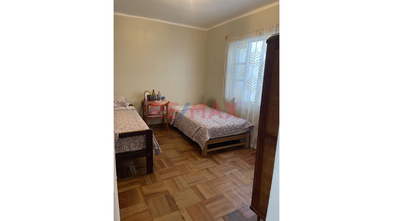 🏠 Casa En Venta – Jr. Tarata, La Perla Alta, Callao - 9