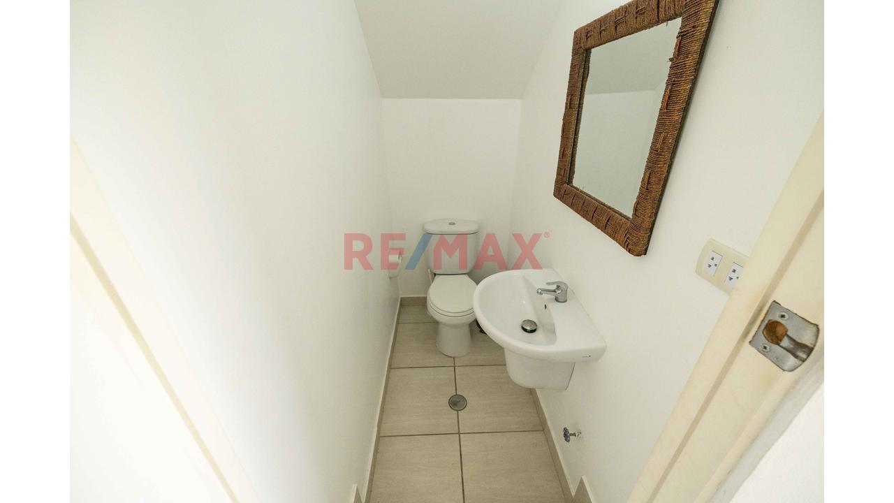 Casa de 5 dormitorios en Asia, 115 m² — foto 2