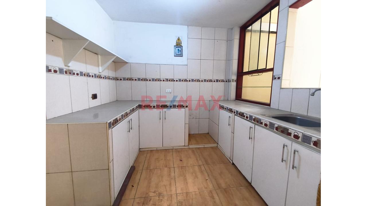 Venta De Casa 3 Pisos Comas Urbanización Alameda Del Pinar - 16