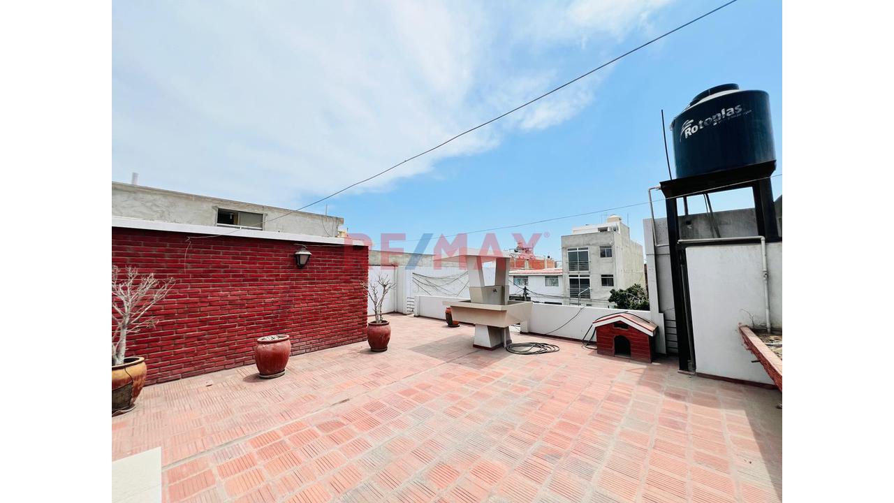 🏡Casa Amplia En San Nicolás Cerca A Av. Juan Pablo Ii 🏗️  Ideal Para Proyecto U Oficinas - 14
