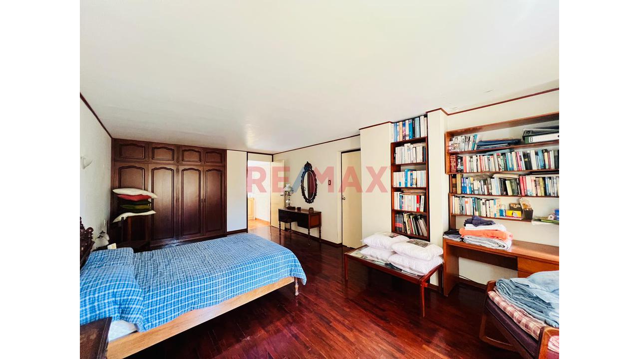 🏡Casa Amplia En San Nicolás Cerca A Av. Juan Pablo Ii 🏗️  Ideal Para Proyecto U Oficinas - 10