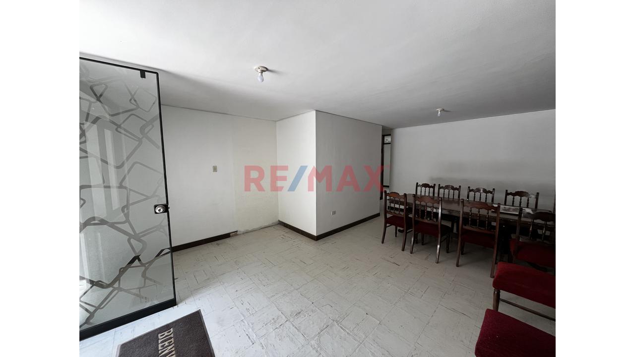 Se Vende Departamento En Excelente Ubicacion En El Cercado De Arequipa