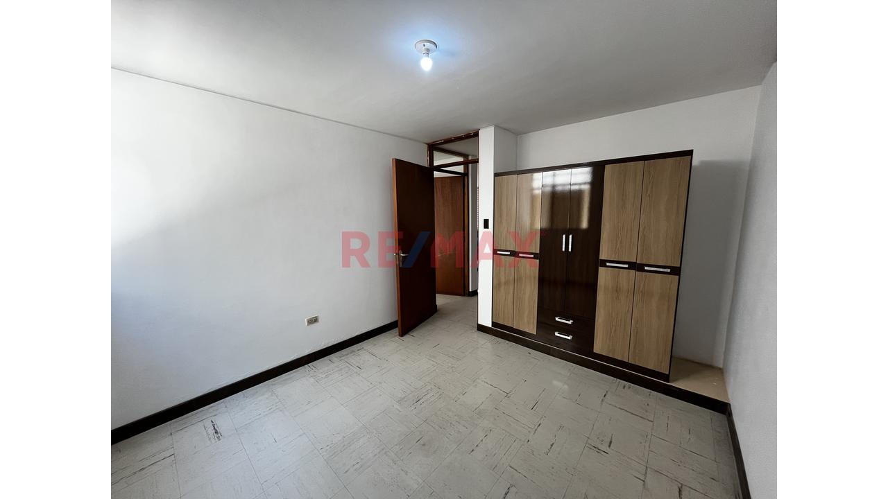 Se Vende Departamento En Excelente Ubicacion En El Cercado De Arequipa — foto 5