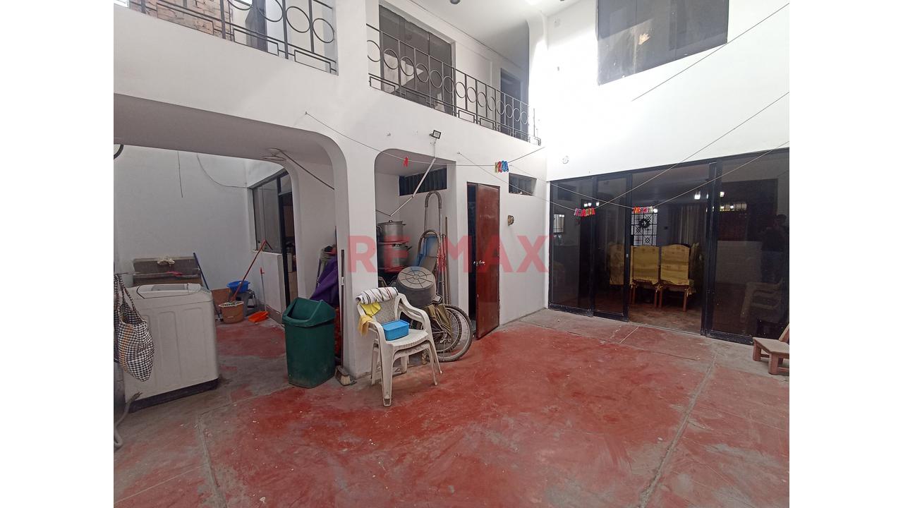Venta Casa En Urb. El Pinar Comas / 3 Pisos — foto 11