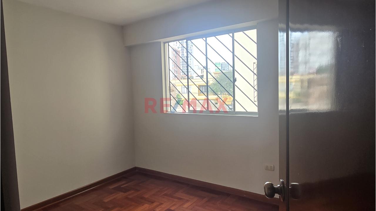 Departamento Pueblo Libre Cerca A La Católica - 12