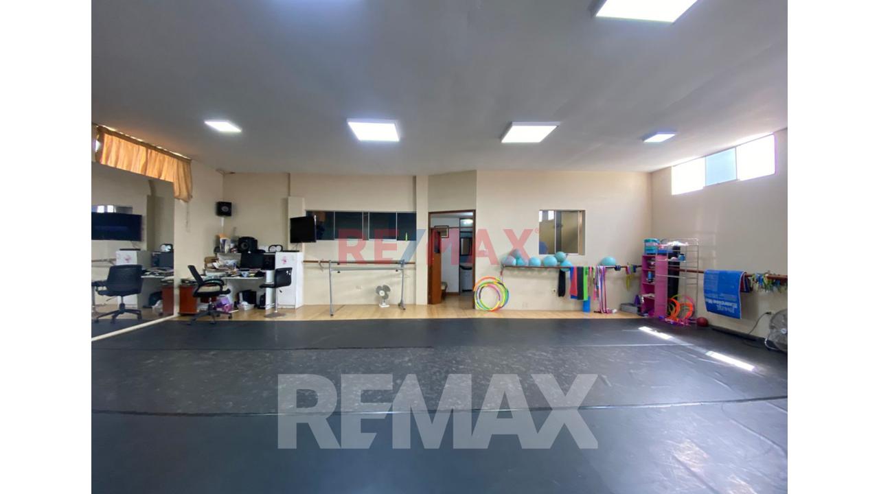Venta De Casa De 3 Niveles En La Molina — foto 10