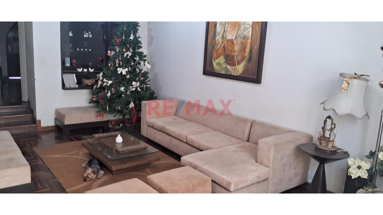 Venta De Casa De 3 Niveles En La Molina — foto 5