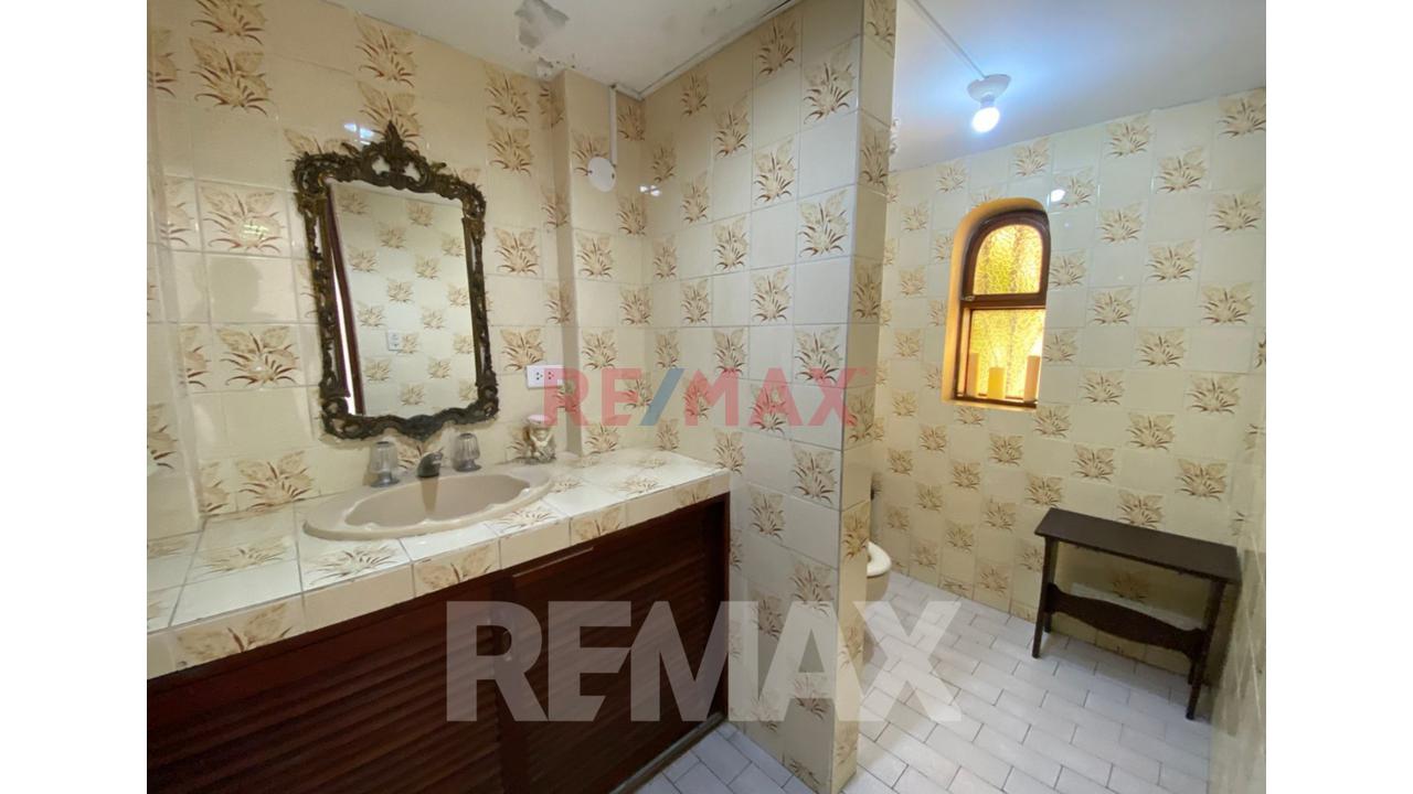 Venta De Casa De 3 Niveles En La Molina — foto 15