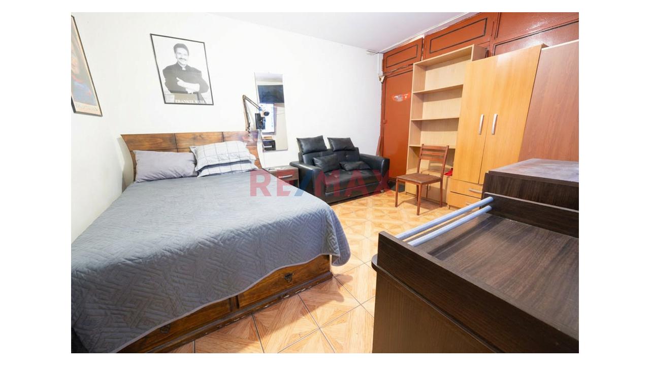 Vendo Hermosa Y Amplia Casa En La Molina 🏡🏡 - 6