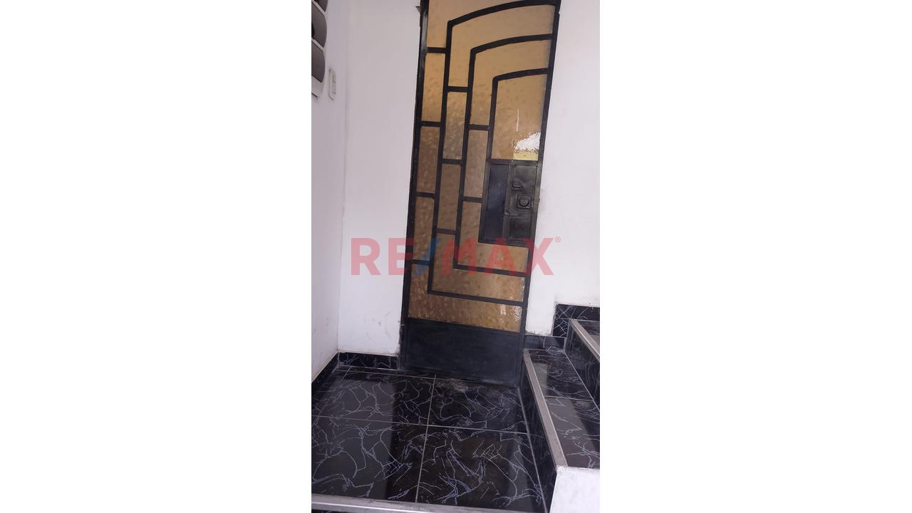Oportunidad En Ate: Casa  Rebajada A Us$ 249,000.00 De 2 Pisos Con Azotea Y Proyección Para 5 Pisos (Negociable) — foto 8