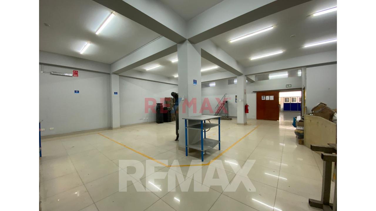 Venta De Local Industrial I2 – Cercado De Lima (Av. Argentina) - 14