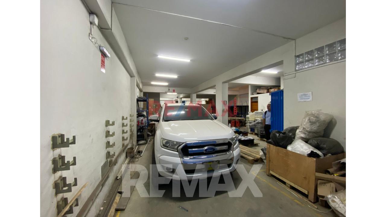 Venta De Local Industrial I2 – Cercado De Lima (Av. Argentina) - 3