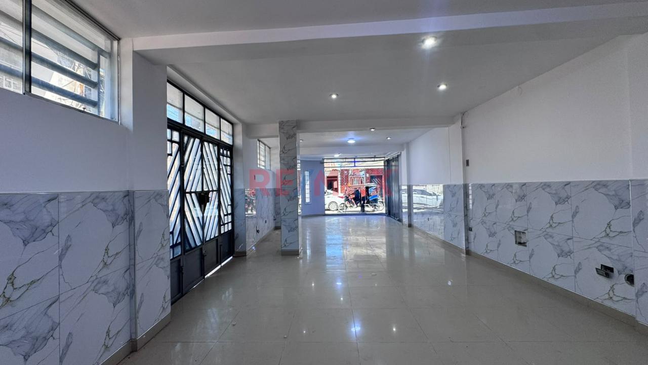 🏢✨Se Alquila Edificio En Esquina En El Corazón De Monsefú ✨🏢 - 2