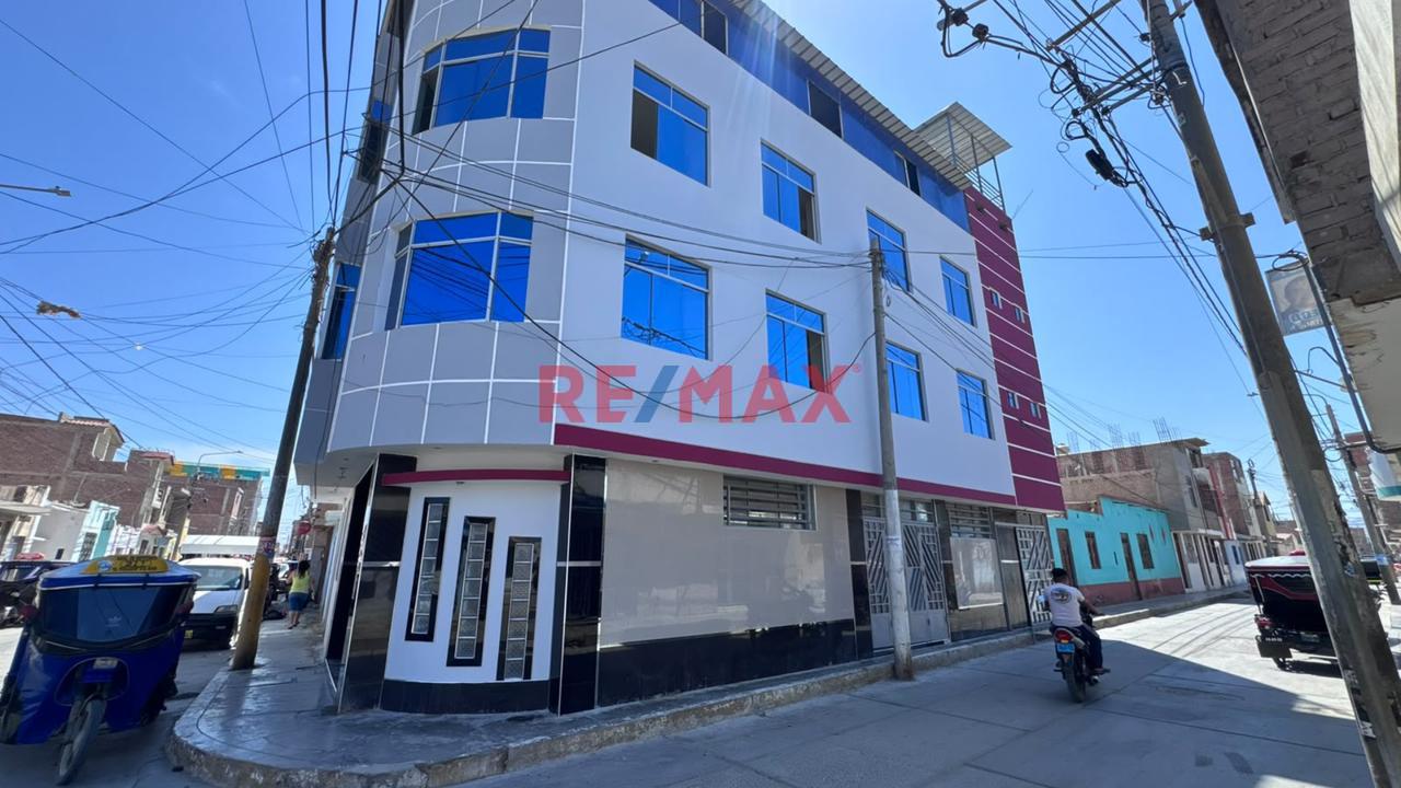 🏢✨Se Alquila Edificio En Esquina En El Corazón De Monsefú ✨🏢 - 1