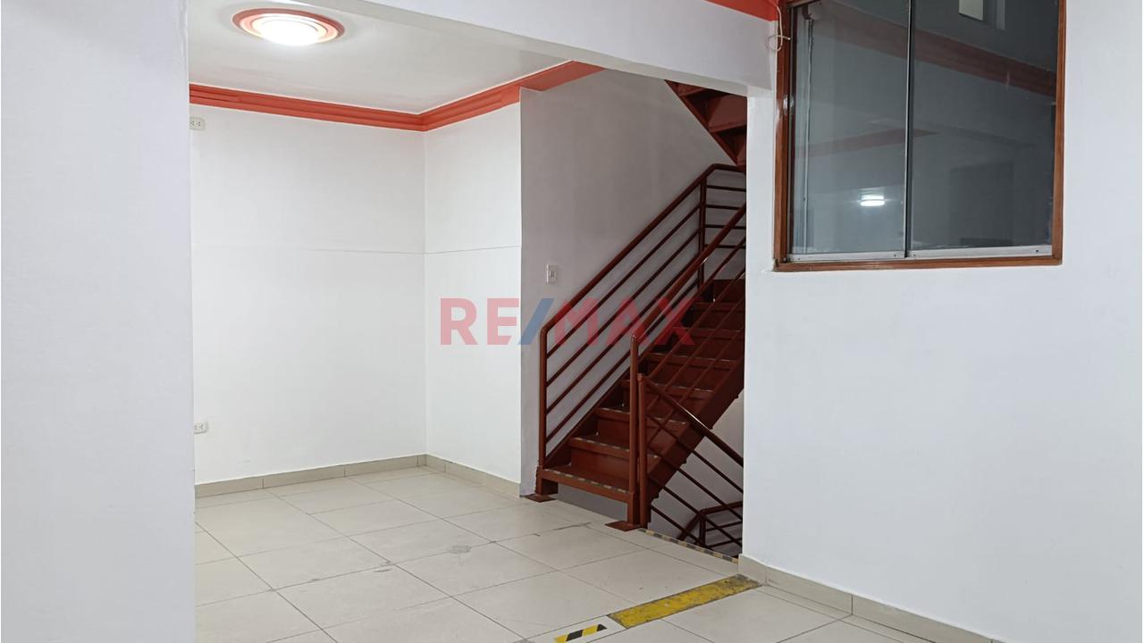 Alquiler De Local Comercial En Zona Altamente Comerciable - 14