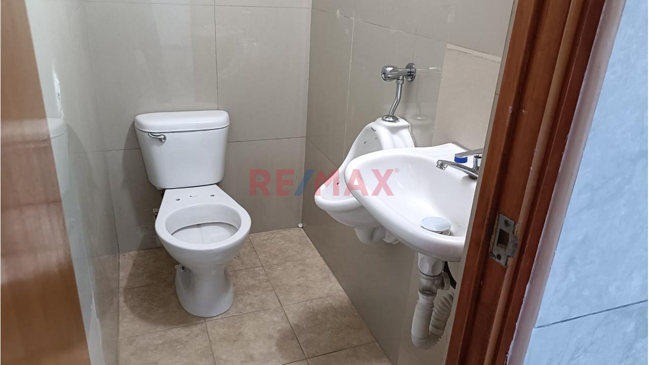 Alquiler De Local Comercial En Zona Altamente Comerciable - 13