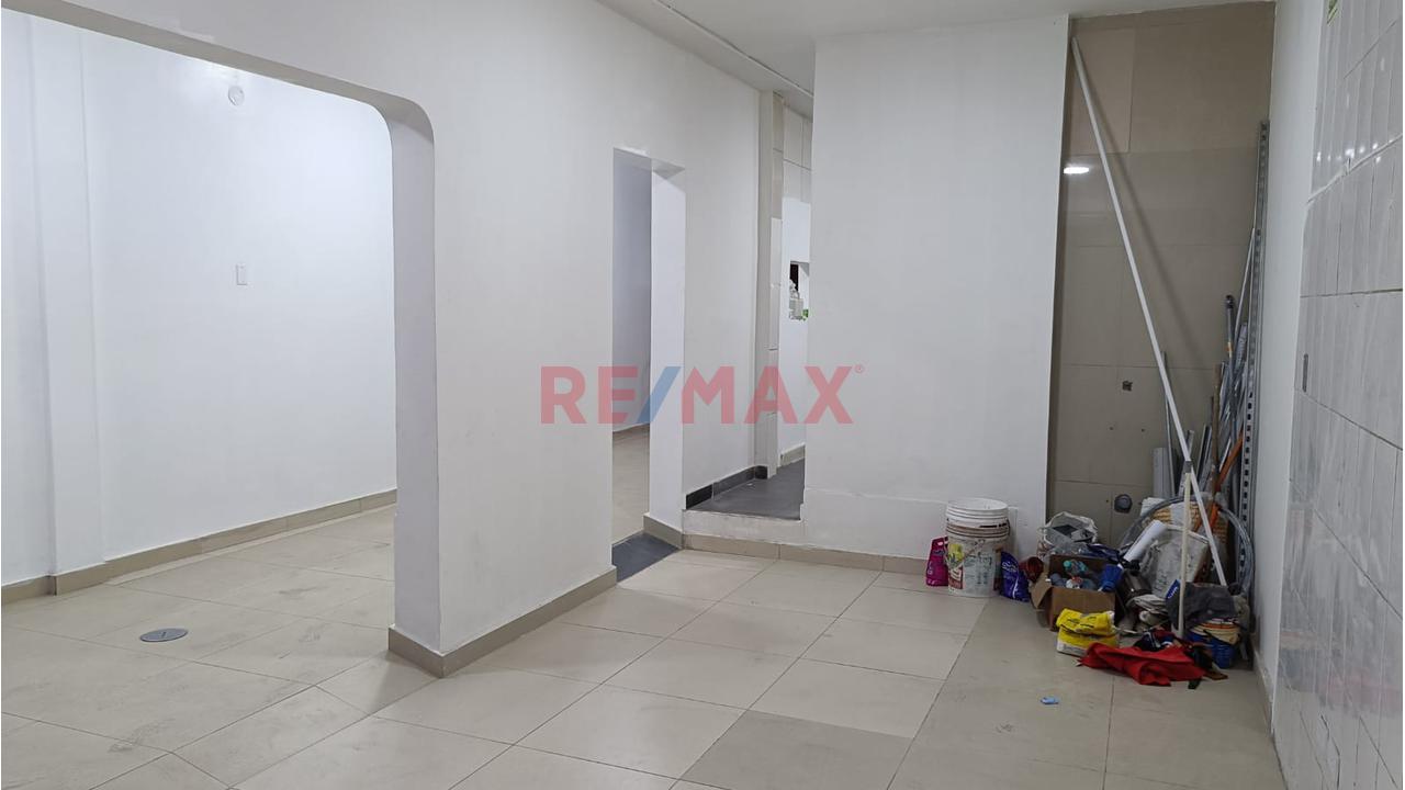 Alquiler De Local Comercial En Zona Altamente Comerciable - 5