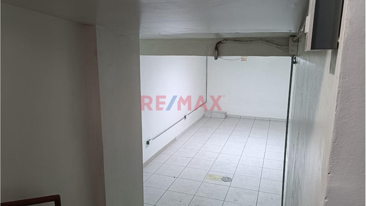 Alquiler De Local Comercial En Zona Altamente Comerciable - 9