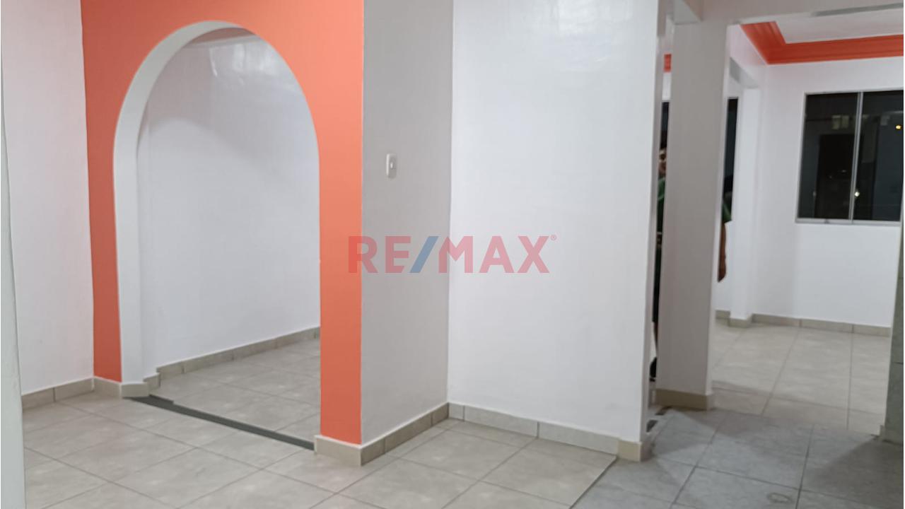 Alquiler De Local Comercial En Zona Altamente Comerciable - 16