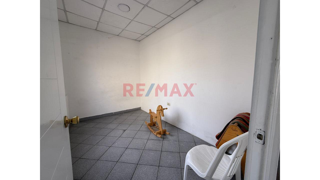 ¡Vive A Pasos Del Malecón! Casa En Quinta En Miraflores – Sin Mantenimiento — foto 3