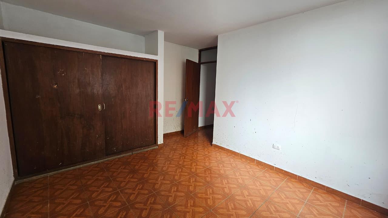 Vendo Casa De 2 Pisos Multifamiliar Con 5 Departamentos + Local En Bella Vista, La Esperanza - 5