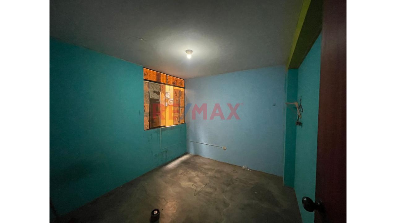 🏡 Venta De Casa De 2 Pisos + Azotea En Santa Anita - 4