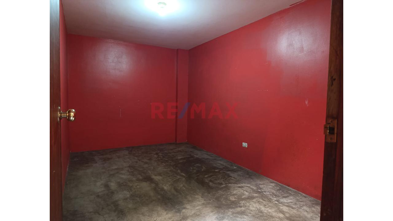 🏡 Venta De Casa De 2 Pisos + Azotea En Santa Anita - 2