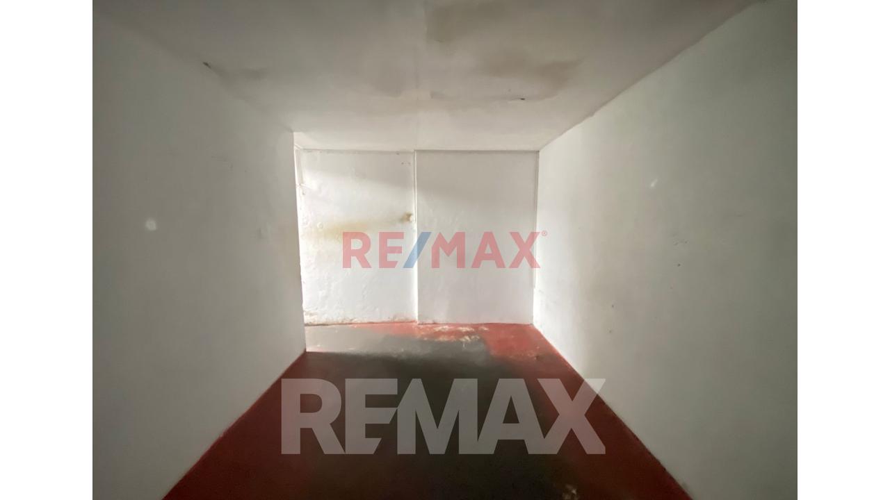 Alquiler De Local Comercial De 3 Pisos – Excelente Ubicación - 14