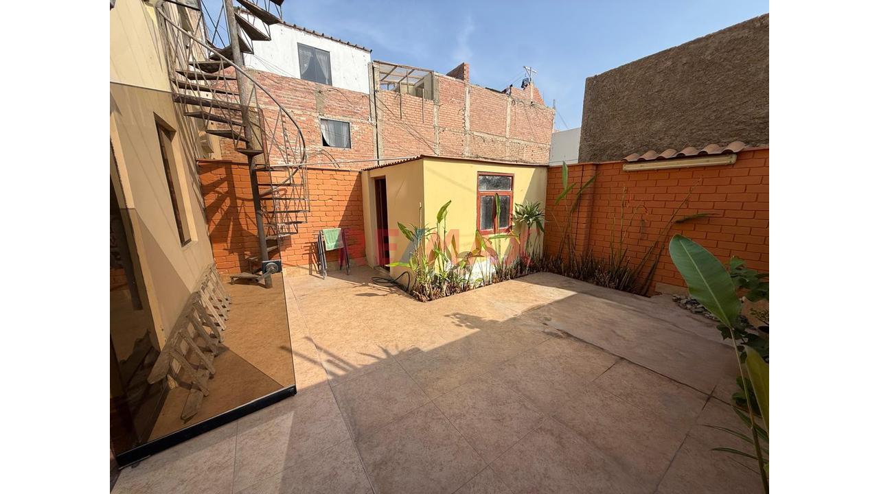 Vendo Casa De Dos Pisos En La Perla - 6