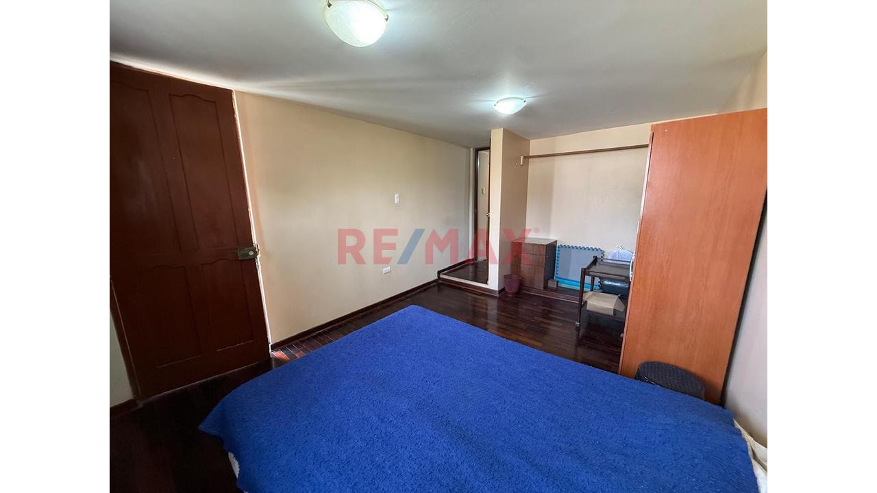 Vendo Casa De Dos Pisos En La Perla - 15