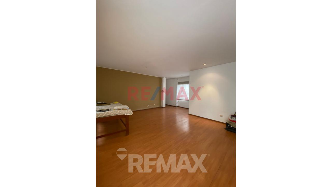 Oportunidad Única De Inversion  En Miraflores! Terreno Con Casa Y Departamento A Pasos De Av. Pardo — foto 10