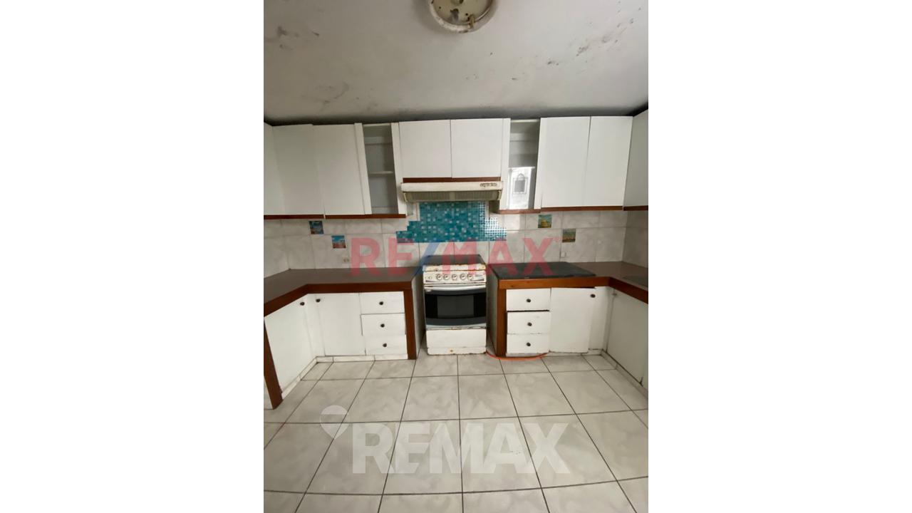 Oportunidad Única De Inversion  En Miraflores! Terreno Con Casa Y Departamento A Pasos De Av. Pardo — foto 4