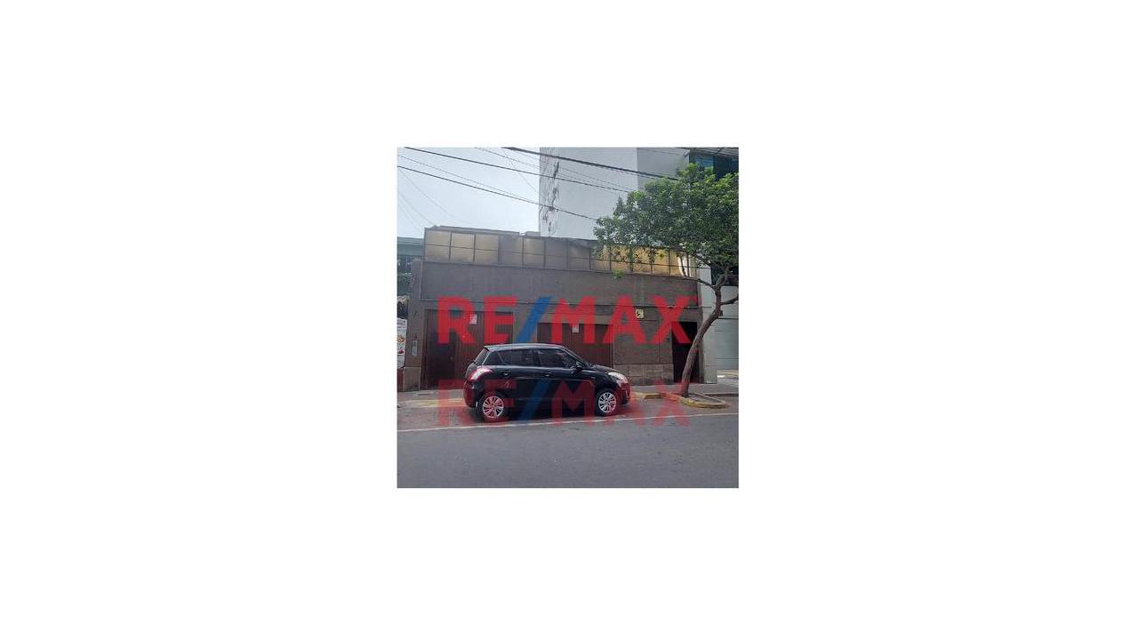 Oportunidad Única De Inversion En Miraflores! Terreno Con Casa Y Departamento A Pasos De Av. Pardo