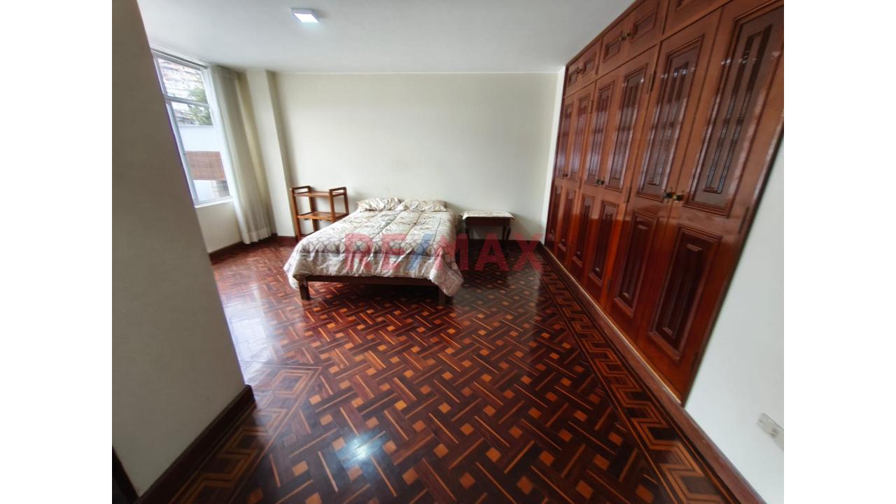 Se Alquila Casa En Av.Cerro Grande Surco - 11