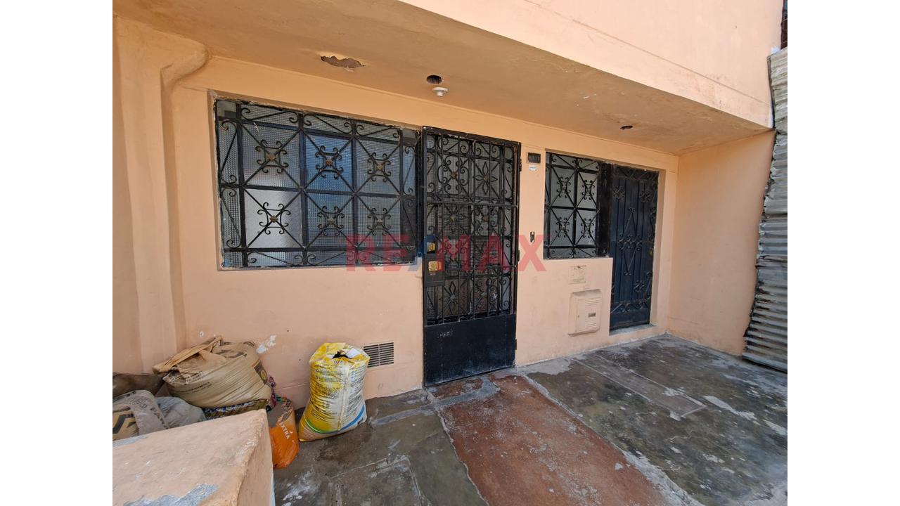 Vendo Casa Como Terrreno Villa El Salvador