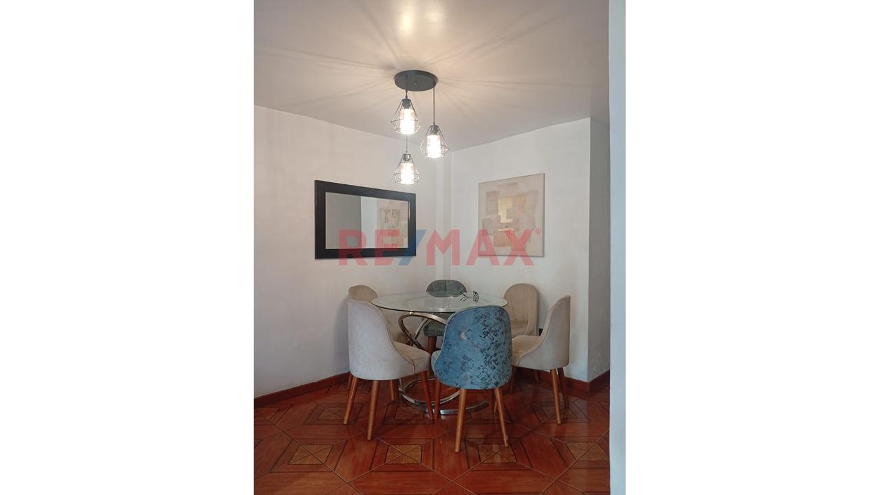 Se Alquila Elegante Y Moderno  Departamento Triplex   A 2 Cuadras De La Avenida Túpac Amarú Km12  Frente A La Ex Reniec - Comas — foto 5