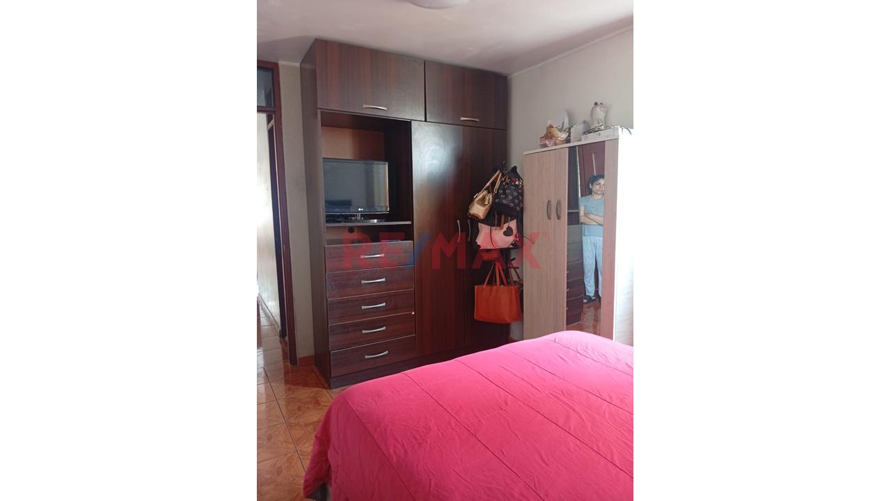 Se Alquila Elegante Y Moderno  Departamento Triplex   A 2 Cuadras De La Avenida Túpac Amarú Km12  Frente A La Ex Reniec - Comas — foto 8