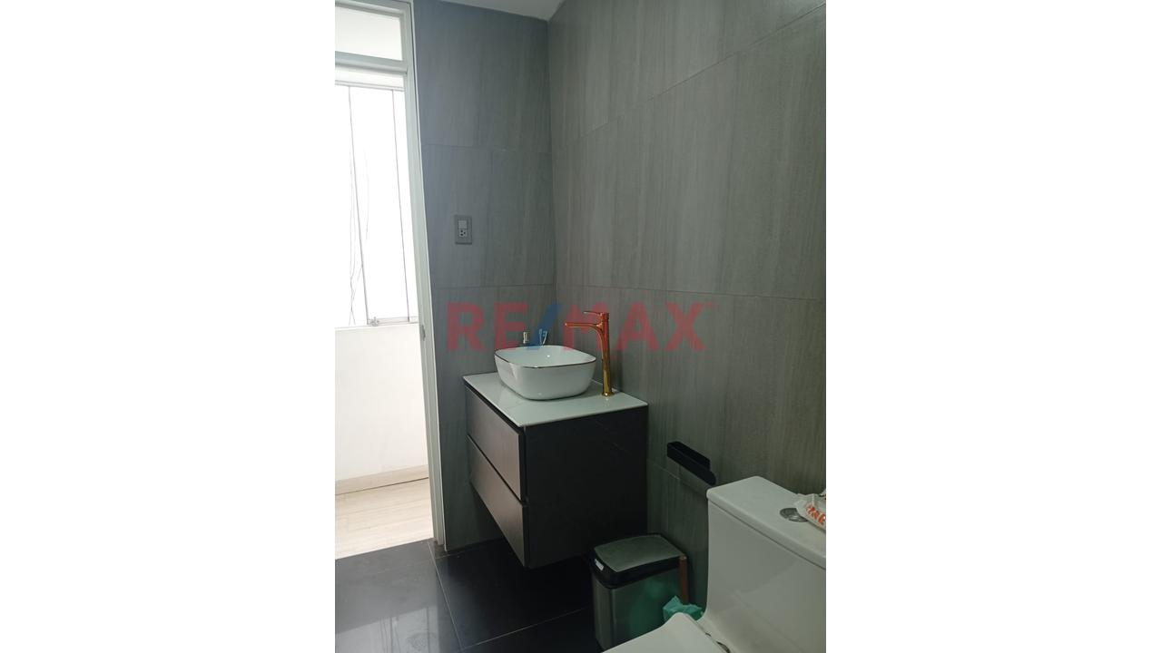 Se Alquila Elegante Y Moderno  Departamento Triplex   A 2 Cuadras De La Avenida Túpac Amarú Km12  Frente A La Ex Reniec - Comas — foto 10