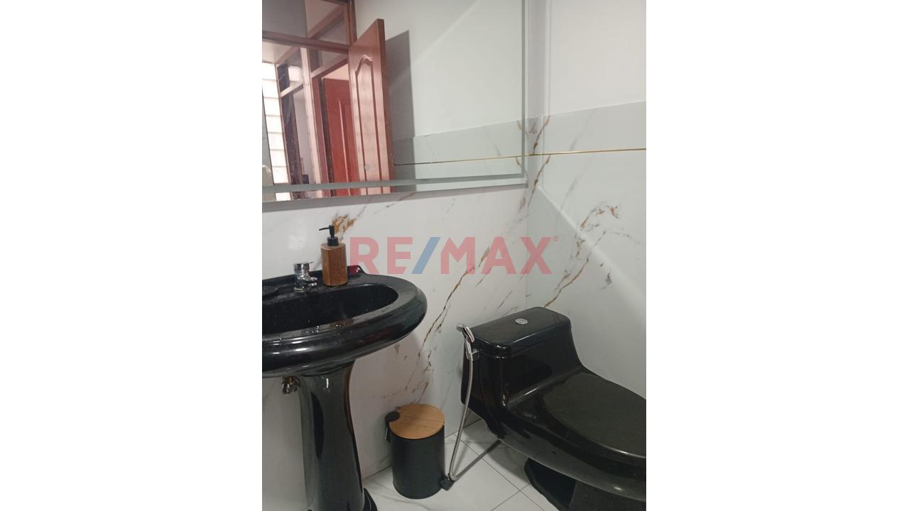 Se Alquila Elegante Y Moderno  Departamento Triplex   A 2 Cuadras De La Avenida Túpac Amarú Km12  Frente A La Ex Reniec - Comas — foto 6